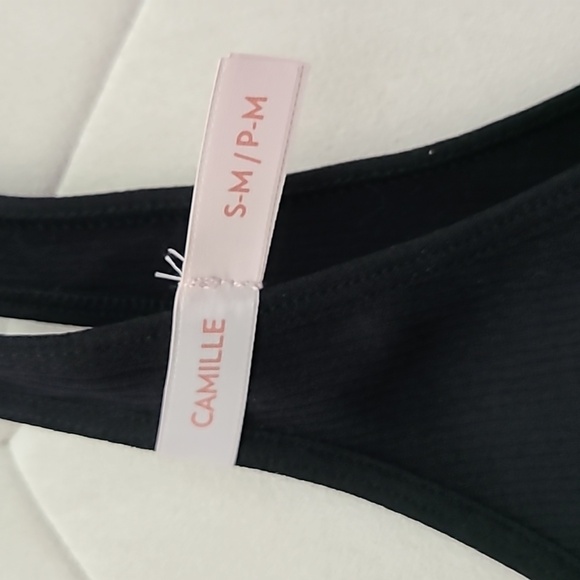 NWT Rline Bralette. Size small. - Picture 2 of 9